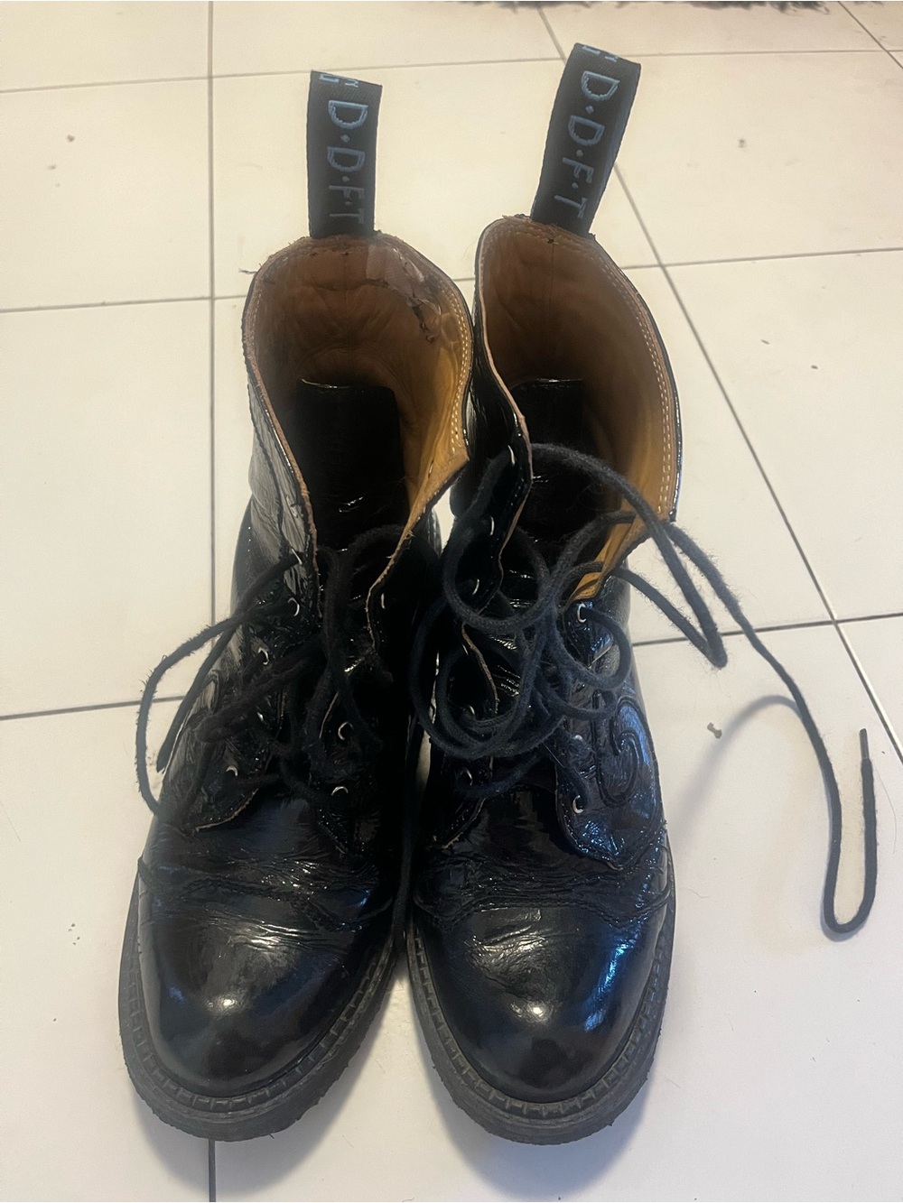 Fluevog Derby Swirls patent leather boots 7.5
